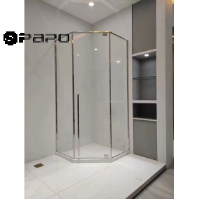 CABIN TẮM 135° MỞ QUAY  BẢN LỀ TRÊN DƯỚI PAPO  (NẸP HÍT INOX)